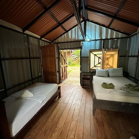 Drakes Bay Sukia Hostel מראה חיצוני תמונה