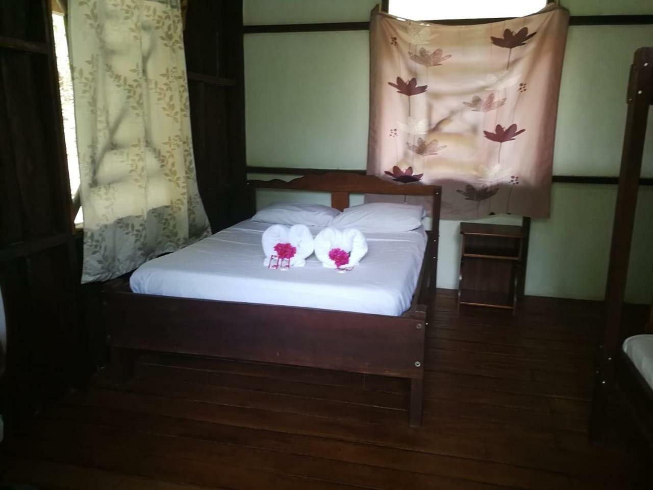 Drakes Bay Sukia Hostel מראה חיצוני תמונה